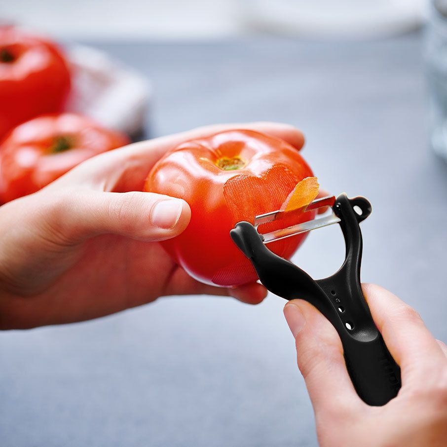 Tupperware 5-in-1 Universal Peeler | PJB-136847