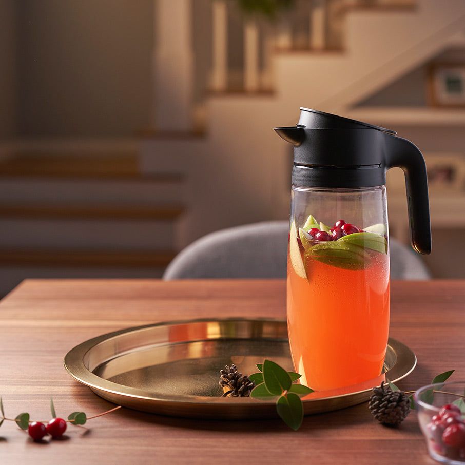 Tupperware Clearly Elegant Pitcher Black | PYV-793160