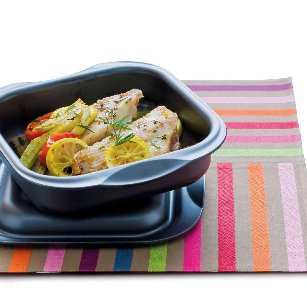 Tupperware Ultrapro 2-qt./2 L Square Pan With Cover | YDR-329865